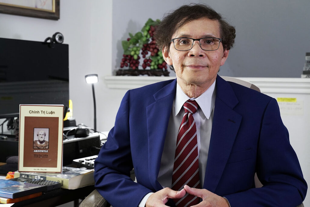 Ông Nông Duy Trường là một nhà hoạt động trong cộng đồng người Mỹ gốc Việt tại Houston trong 30 năm qua. Ông là một trong những sáng lập viên của Nhóm Sinh hoạt Thế Hệ (VAYO) năm 1990. Ông hiện là Giám Đốc Điều Hành của HVCD...