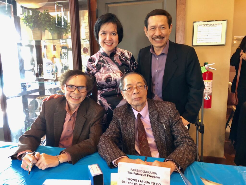 Giáo sư Trần Lương Ngọc nguyên là Chuyên Viên Phát Triển Kinh Tế và công tác xã hội, ông giữ chức vụ cao cấp về chuyên ngành này trong chính quyền Việt Nam Cộng Hòa trước 1975. Ông tốt nghiệp Cao Học đại học New South Wales (Australia) và đại học Carleton, Ottawa ở Canada...